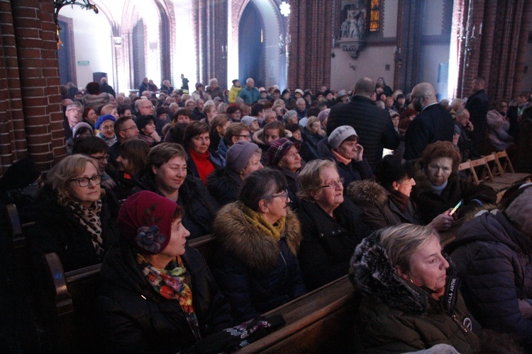 Żyrardów. Koncert kolęd i pastorałek zespołu Mazowsze