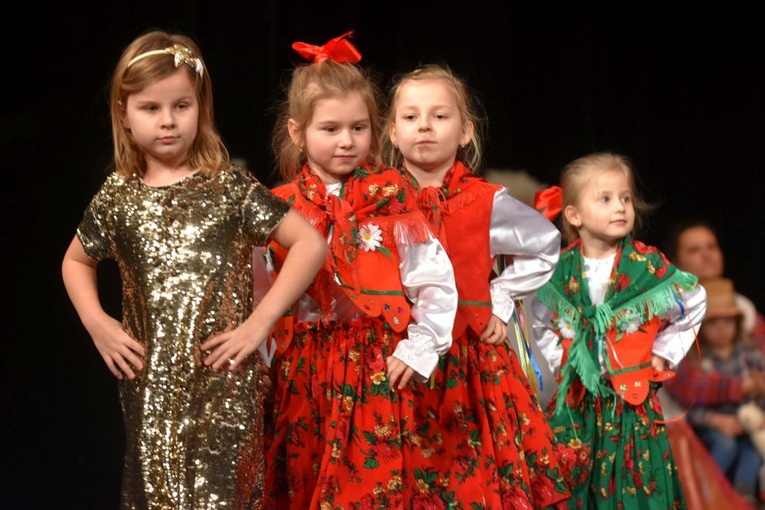 28. Świdnicki Przegląd Zespołów Kolędniczych - dzień 2