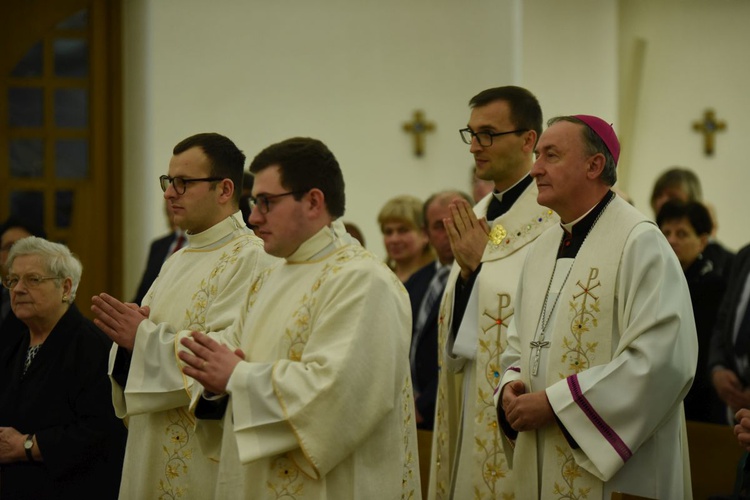 W nieszporach uczestniczył bp Andrzej Jeż.