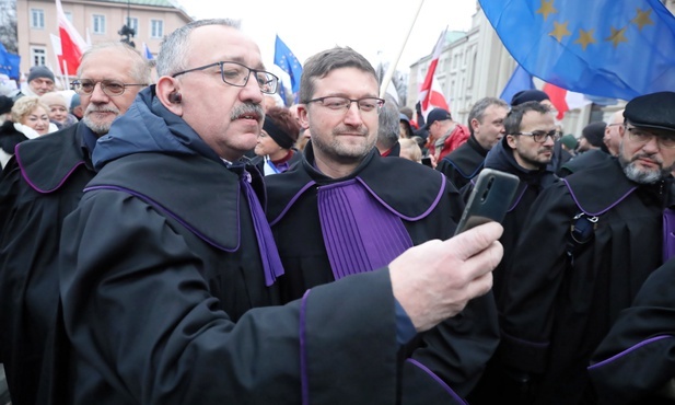 Przez Warszawę przeszedł Marsz Tysiąca Tóg