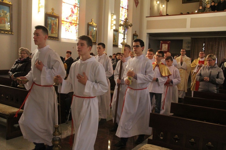 Borzęcin Dolny. Poświęcenie figury Matki Bożej Fatimskiej