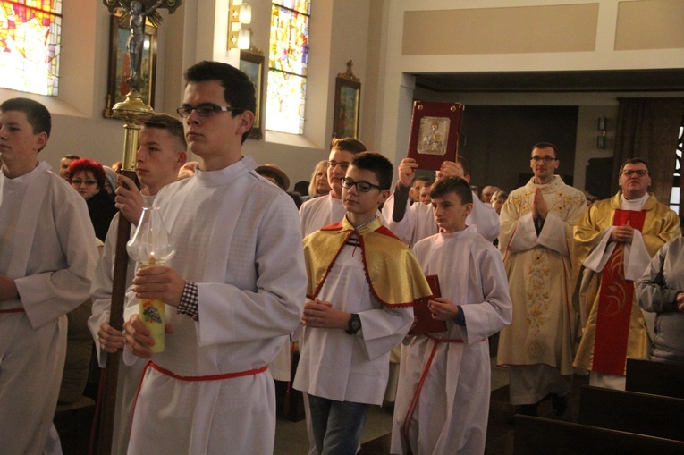 Borzęcin Dolny. Poświęcenie figury Matki Bożej Fatimskiej