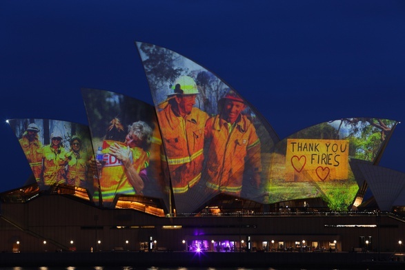 Australijscy strażacy: Udało opanować się "wielki pożar"