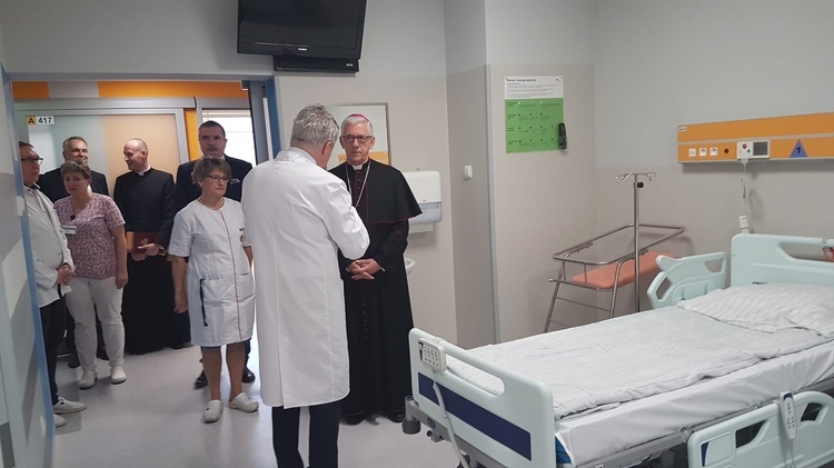 Abp Wiktor Skworc w Uniwersyteckim Centrum Klinicznym w Katowicach