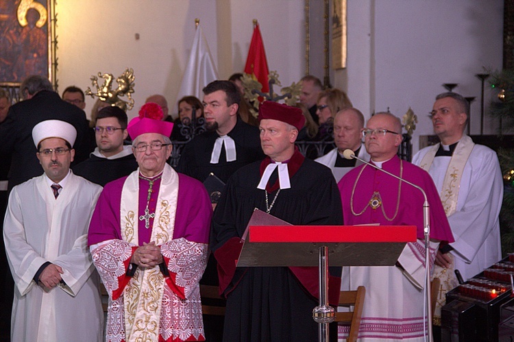 Wieczorna modlitwa w rocznicę śmierci Pawła Adamowicza