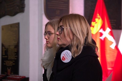 Wieczorna modlitwa w rocznicę śmierci Pawła Adamowicza