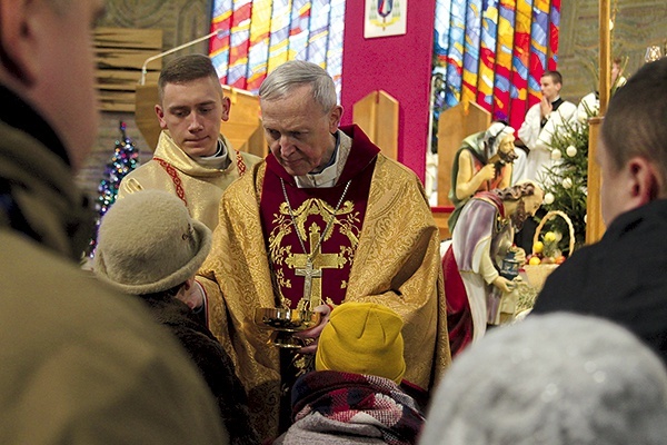 ▲	– W Kościele szukajmy modlitwy, adoracji i Eucharystii – zachęcał w płockiej Stanisławówce hierarcha.