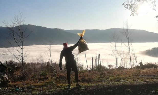 Plogging, czyli bieganie i sprzątanie