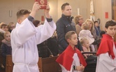 Poświęcenie nowej chrzcielnicy w Miliardowicach