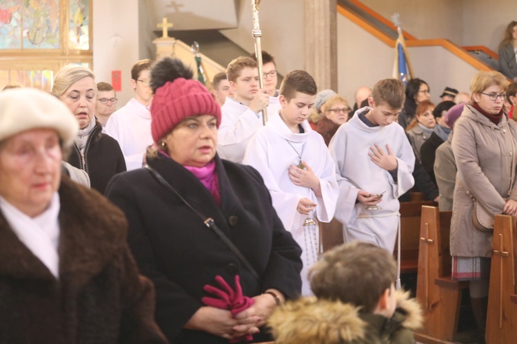 Poświęcenie nowej chrzcielnicy w Miliardowicach