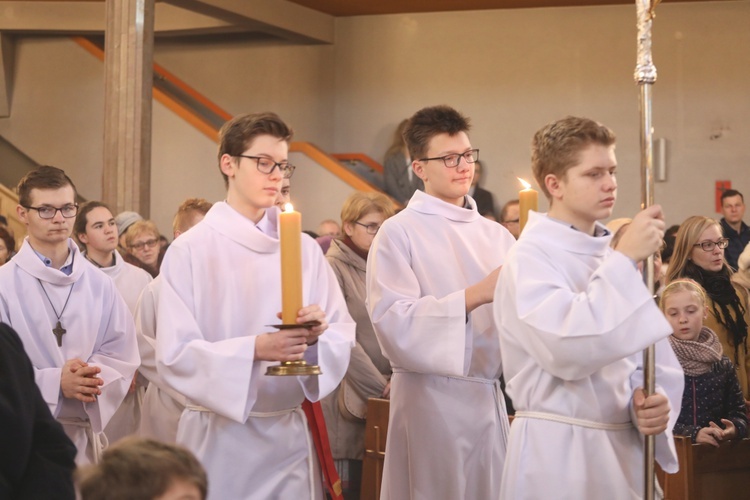 Poświęcenie nowej chrzcielnicy w Miliardowicach