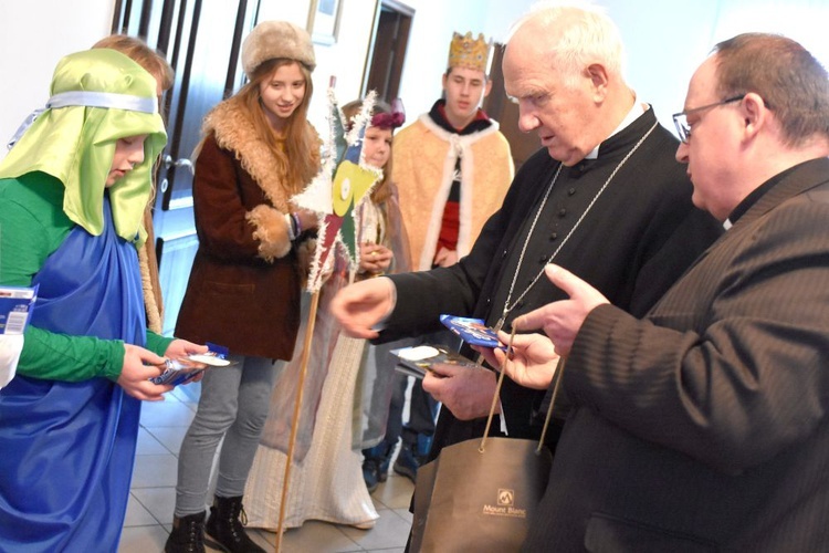 Kolędnicy misyjni w Świdnickiej Kurii Biskupiej