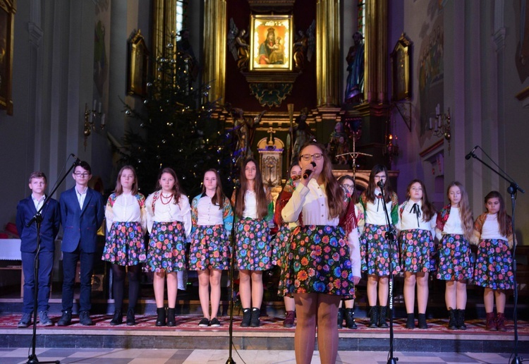 Konkurs Kolęd i Pastorałek w Borzęcinie