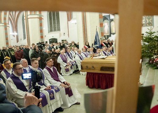 Msza żałobna w intencji ks. Wojciecha Wójtowicza, cz. 1