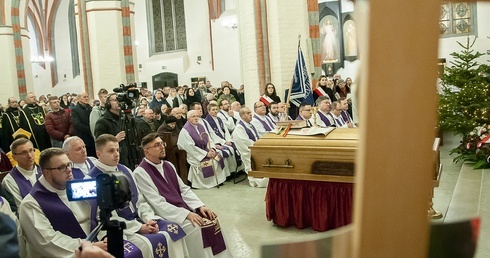 Msza żałobna w intencji ks. Wojciecha Wójtowicza, cz. 1