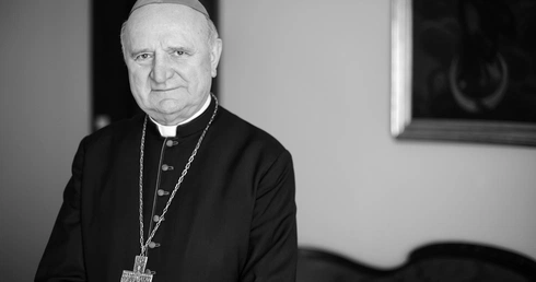 Zmarł bp Stanisław Stefanek, były ordynariusz łomżyński
