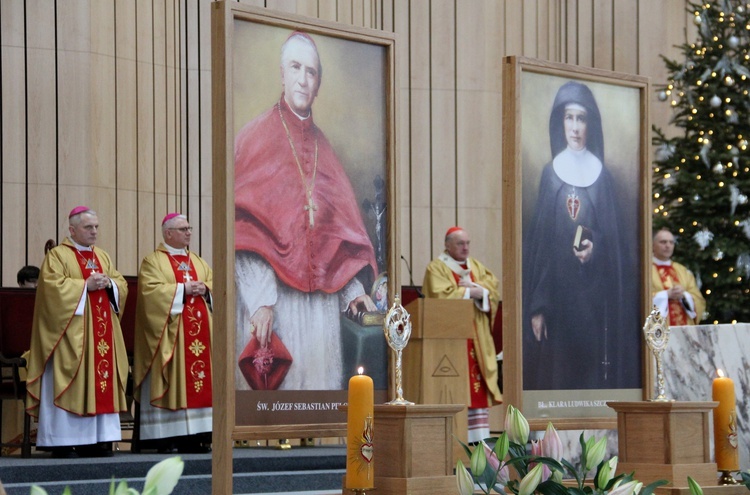 Relikwie św. bp. Józefa Pelczara i bł. Klary Szczęsnej w Świątyni Opatrzności Bożej