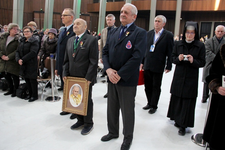 Relikwie św. bp. Józefa Pelczara i bł. Klary Szczęsnej w Świątyni Opatrzności Bożej