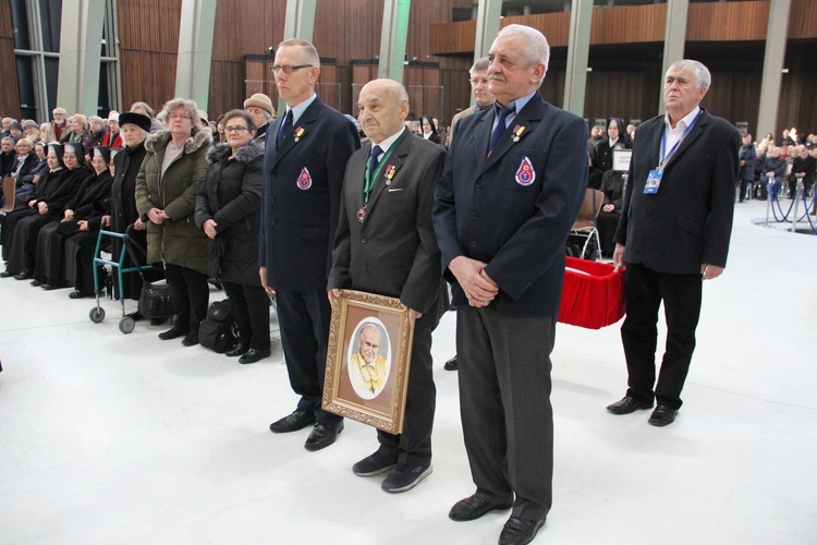 Relikwie św. bp. Józefa Pelczara i bł. Klary Szczęsnej w Świątyni Opatrzności Bożej