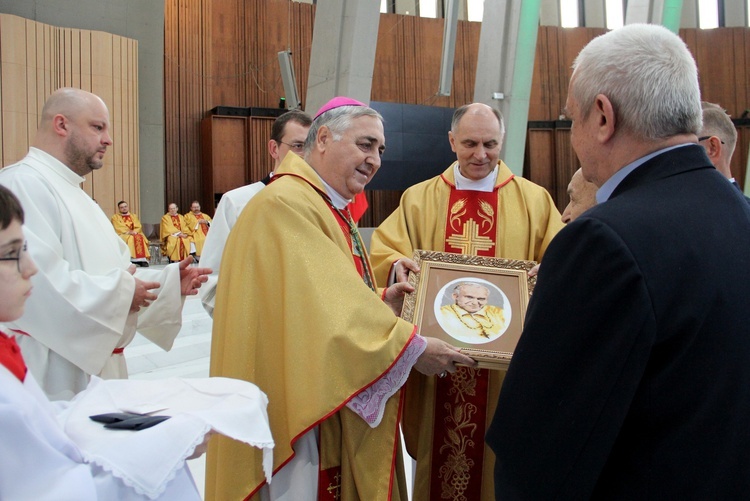 Relikwie św. bp. Józefa Pelczara i bł. Klary Szczęsnej w Świątyni Opatrzności Bożej