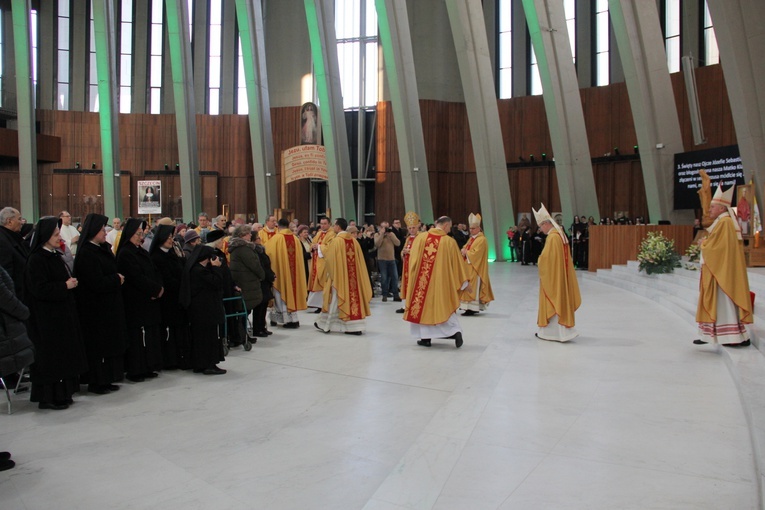 Relikwie św. bp. Józefa Pelczara i bł. Klary Szczęsnej w Świątyni Opatrzności Bożej
