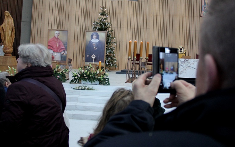 Relikwie św. bp. Józefa Pelczara i bł. Klary Szczęsnej w Świątyni Opatrzności Bożej