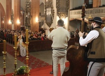 Legnica. "Góralska Hora" kolędowała w katedrze