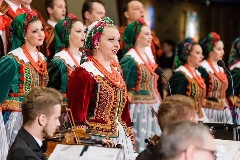 Tychy. Koncert kolęd w wykonaniu "Śląska"