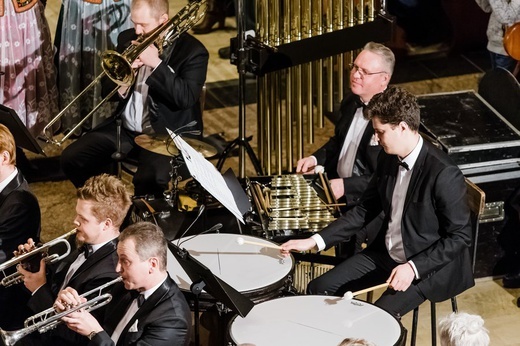 Tychy. Koncert kolęd w wykonaniu "Śląska"