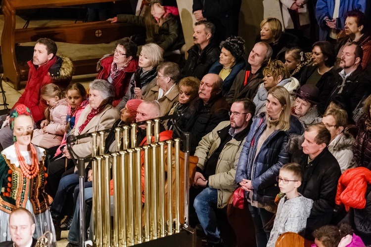 Tychy. Koncert kolęd w wykonaniu "Śląska"