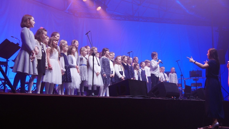 Kolędowanie z TGD w Tauron Arenie Kraków