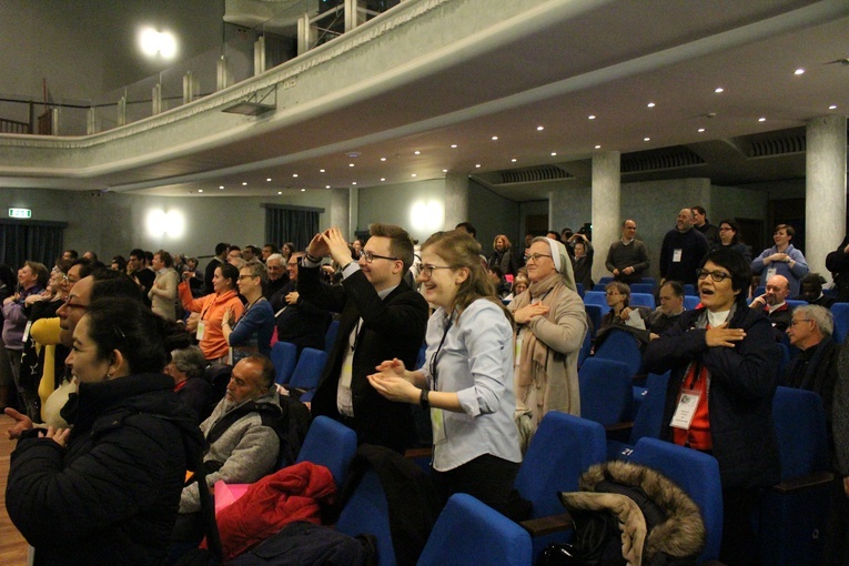 Jak w dzisiejszym w świecie być dobrym chrześcijaninem i uczciwym obywatelem?