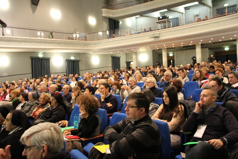 Jak w dzisiejszym w świecie być dobrym chrześcijaninem i uczciwym obywatelem?