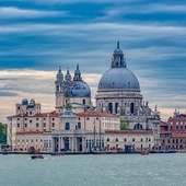 Szyby wokół bazyliki św. Marka w Wenecji mogą uchronić ją przed wysoką wodą