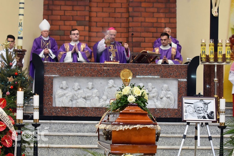 Uroczystości pogrzebowe ks. Stanisława Pasyka