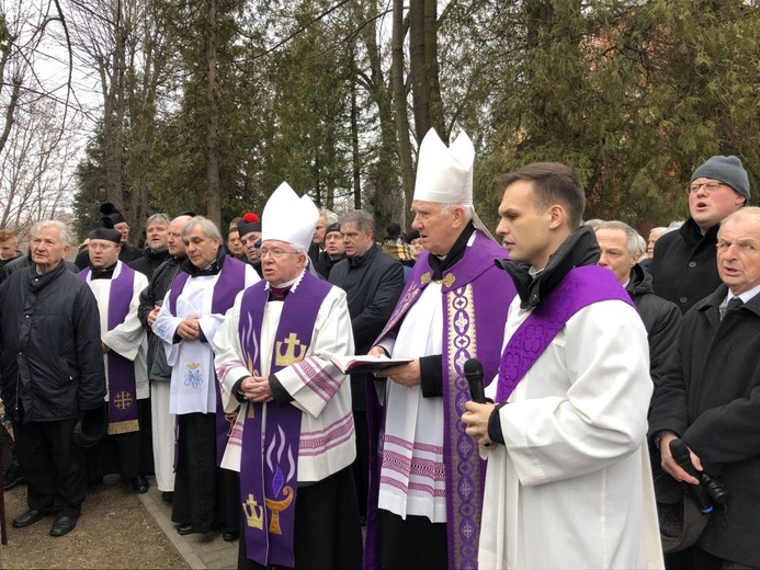 Uroczystości pogrzebowe ks. Stanisława Pasyka