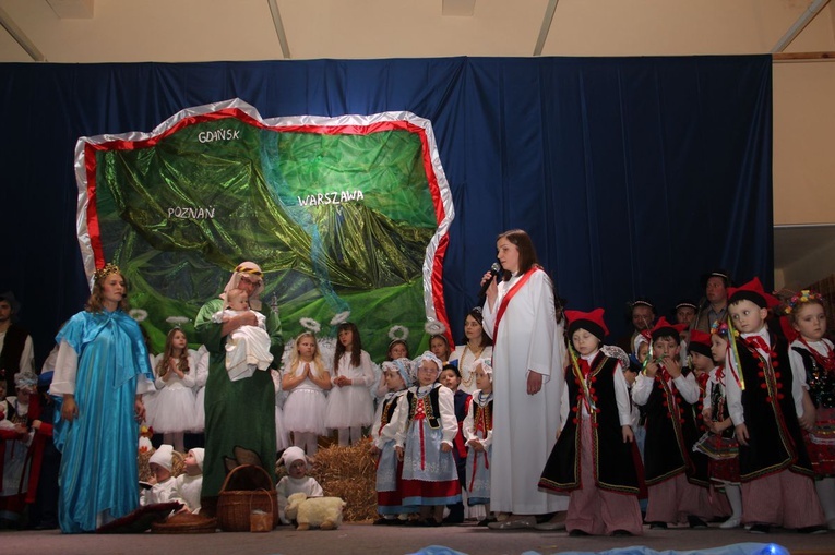 Patriotyczne jasełka w Rudniku nad Sanem