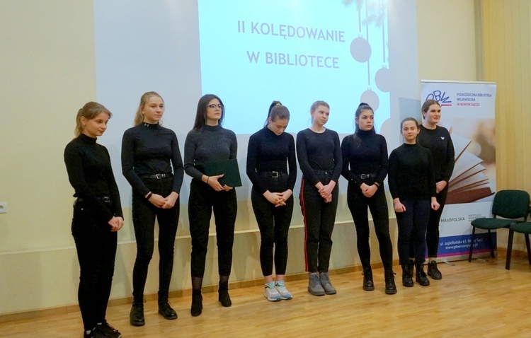 Kolędowanie w bibliotece