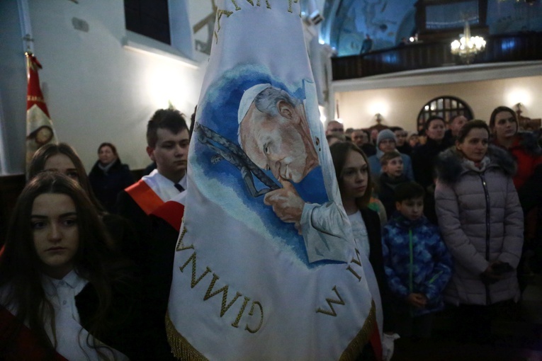 Relikwie św. Jana Pawła II w Iwkowej