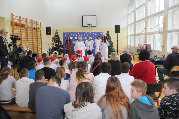 Międzyszkolny Konkurs Kolęd I Pastorałek Osób Niepełnosprawnych w Białogardzie