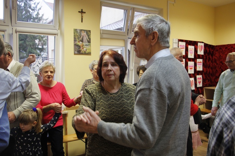 Sochaczew. Dzień Babci i Dziadka w Przedszkolu Świętych Aniołów Stróżów