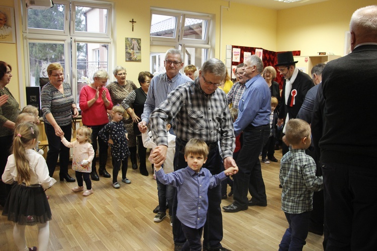 Sochaczew. Dzień Babci i Dziadka w Przedszkolu Świętych Aniołów Stróżów