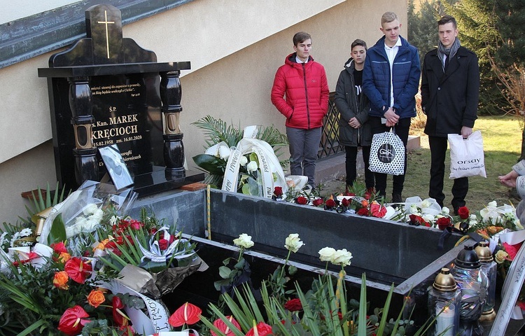 Pogrzeb śp. ks. kan. Marka Kręciocha w Kobiernicach