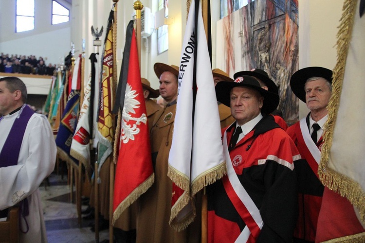 Pogrzeb śp. ks. kan. Marka Kręciocha w Kobiernicach