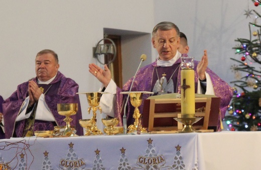 Pogrzeb śp. ks. kan. Marka Kręciocha w Kobiernicach