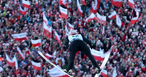 Drużynowy konkurs w Zakopanem: Polacy poza podium