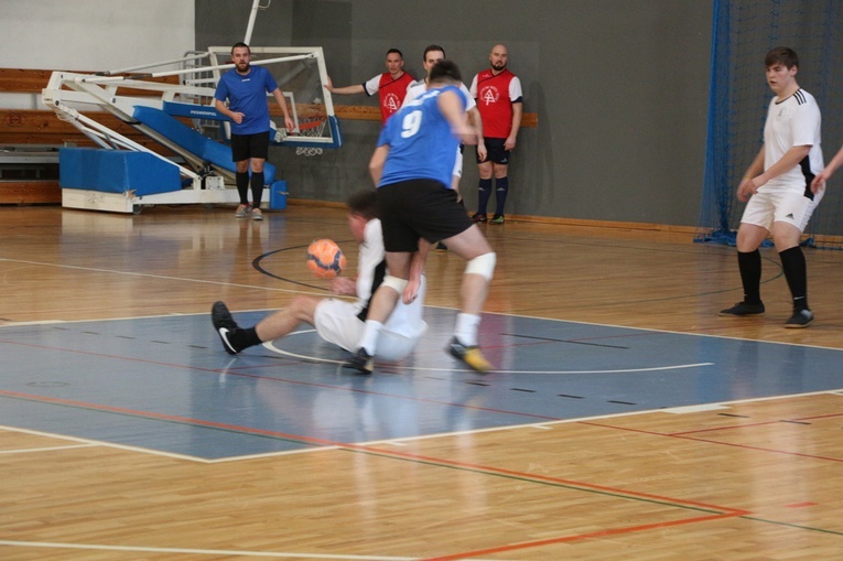 Turniej Wspólnot Chrześcijańskich w piłkę nożną [I DZIEŃ]