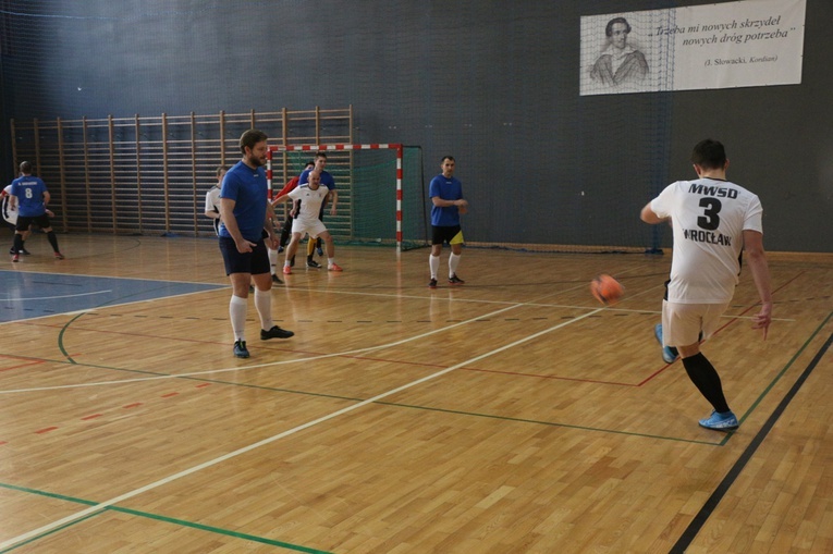 Turniej Wspólnot Chrześcijańskich w piłkę nożną [I DZIEŃ]