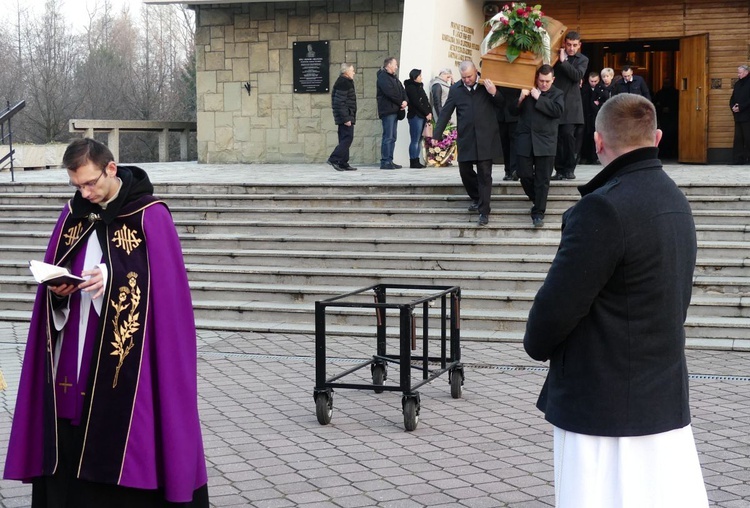 Pogrzeb śp. Bogdana Pudełko w Pisarzowicach