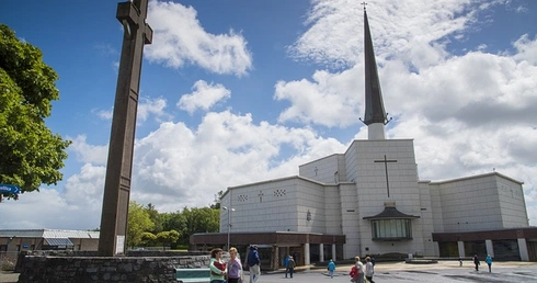 Abp Neary: Przyjąć objawienie z Knock to otworzyć się na Słowo
